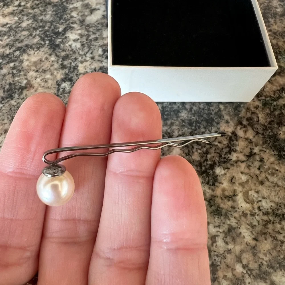 Chanel Pearl Bobby Pin